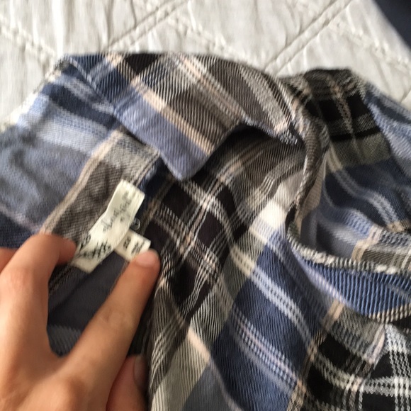 About a Girl flannel - Picture 4 of 4